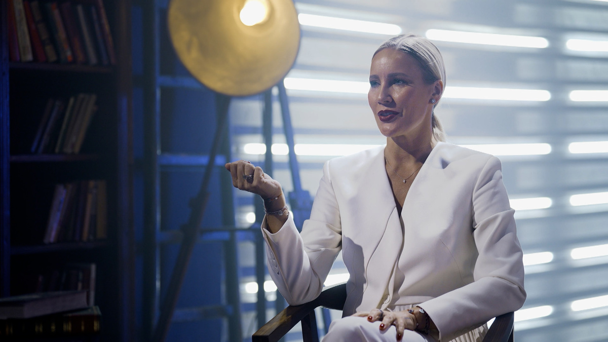 Елена Летучая: «В какой-то момент я села и поняла, что я абсолютно несчастный человек и мне не нравится моя работа».